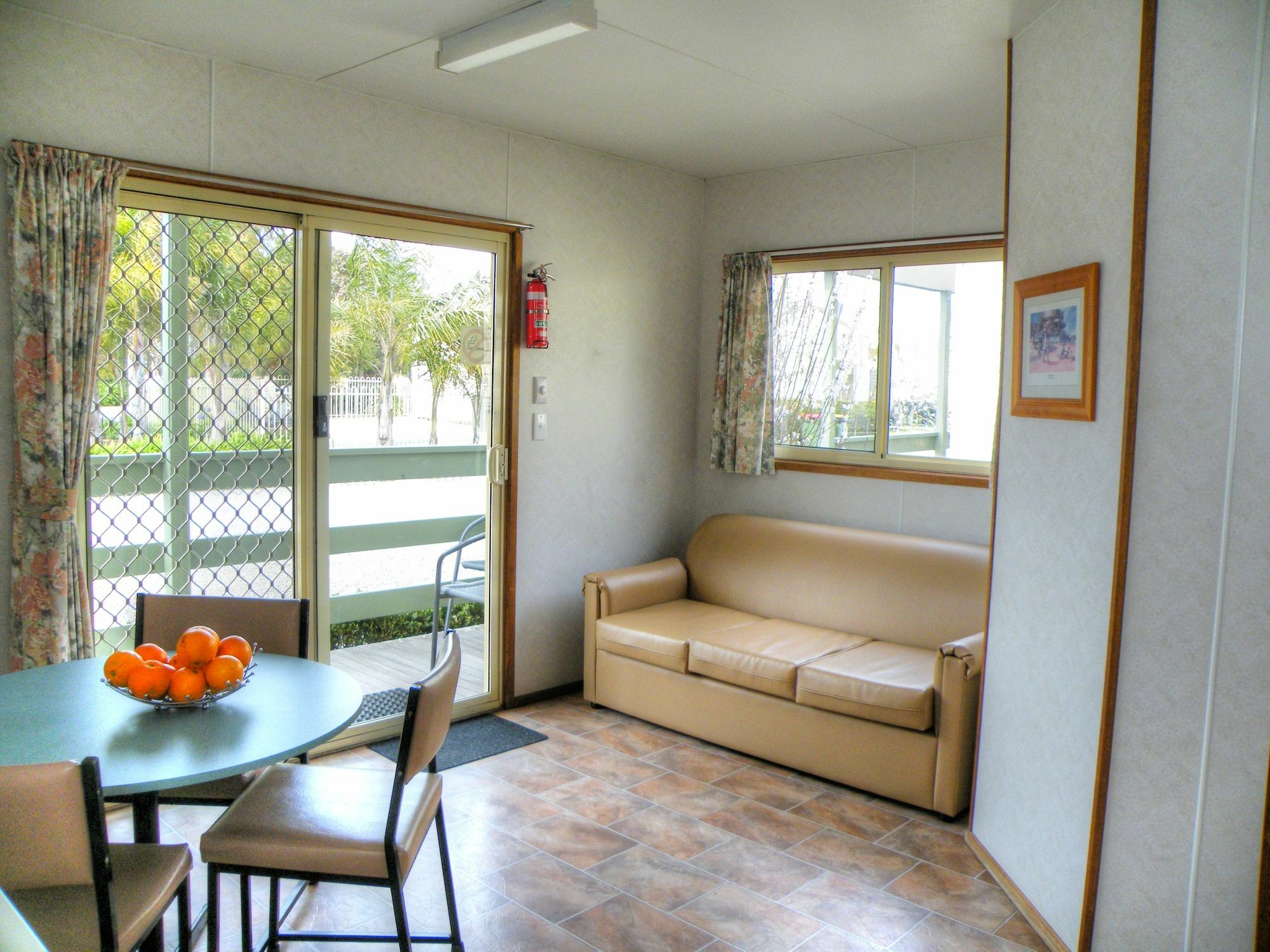 Lake Hamilton Motor Village And Caravan Park Exterior photo